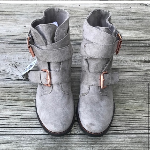 PacSun Suede Strappy Buckle Ankle Combat Boots - Picture 5 of 8